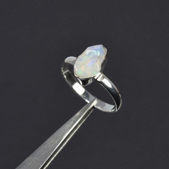 Natural Ethiopian Opal Set in 925 Solid Sterling Silver Ring - Picture 6 of 12